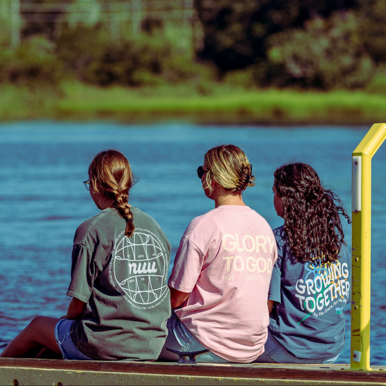 Monotone NUU Globe Premium Tee